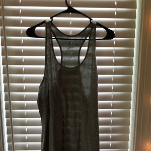 grey workout t